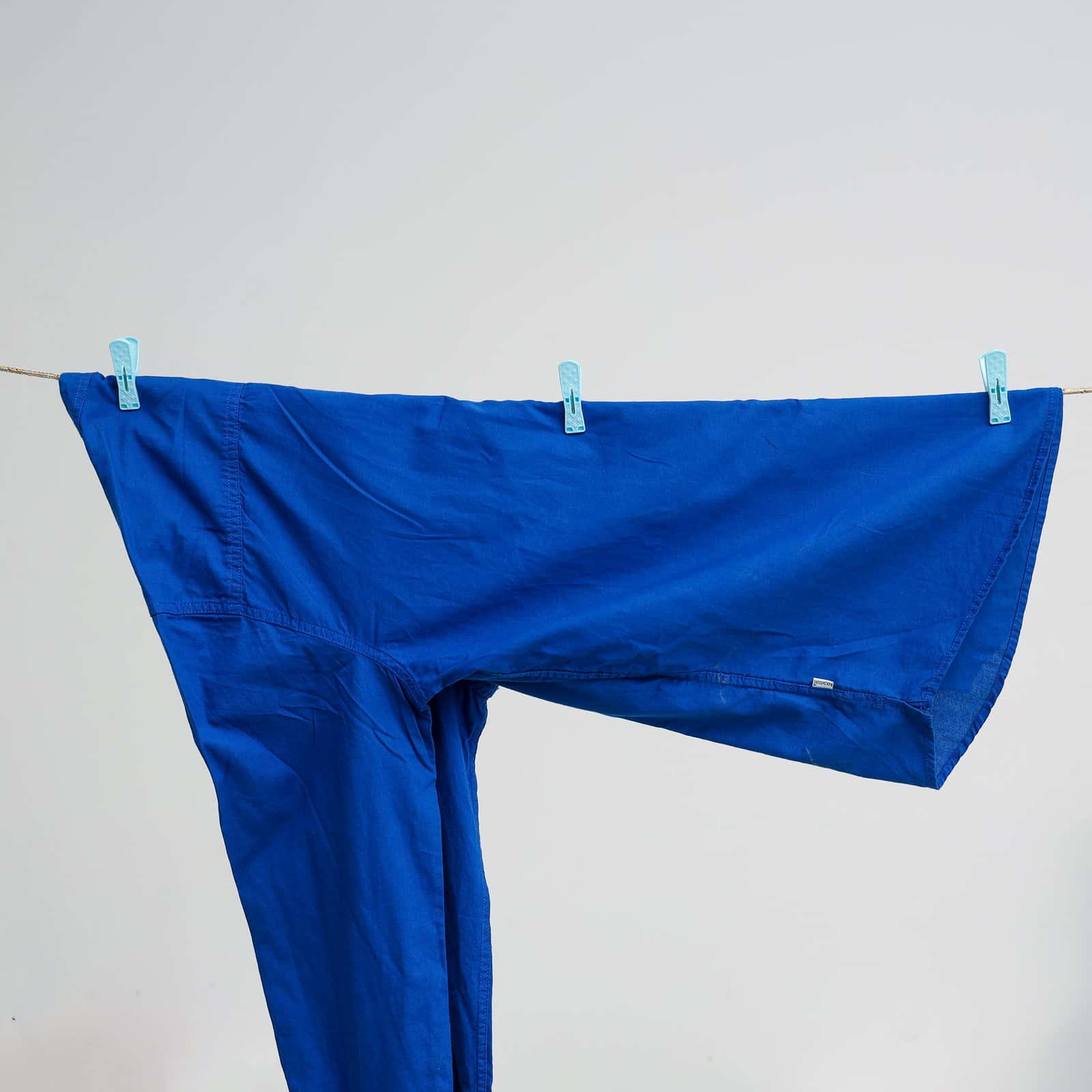 مشبك قماش (ملاقط غسيل) بلاستيك 24 قطعة مع حبل للغسيل بطول 10 أمتار Delcasa 24 Pcs Plastic Clip With Rope