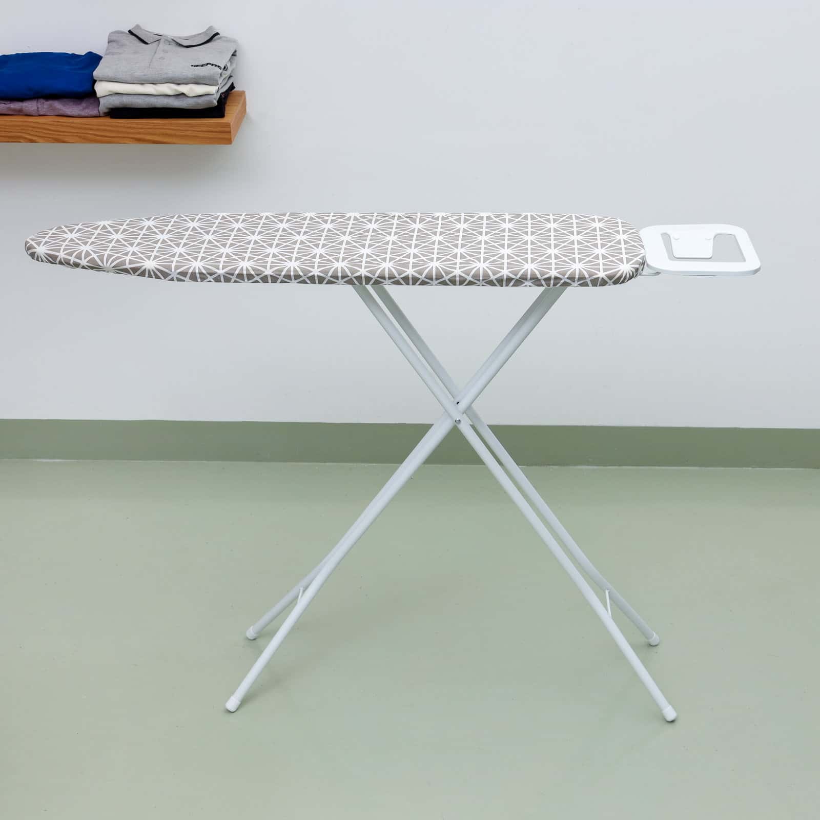 Royalford RF1510IB Mesh Ironing Board 134cmx33cmx88cm - Portable, Steam Iron Rest, Heat Resistant Cover |Lightweight Board with Adjustable Height & Rubber Feet Cover