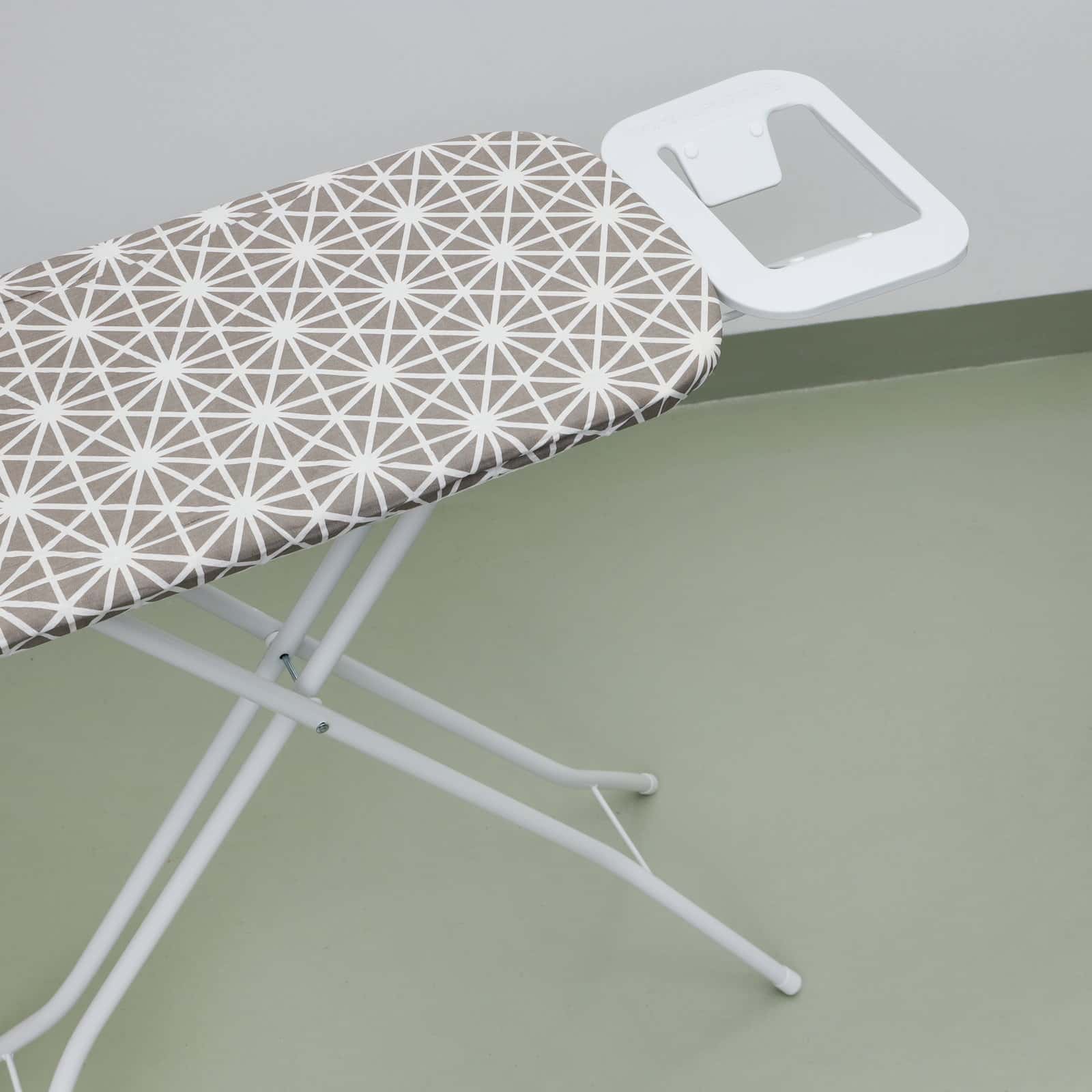 Royalford RF1510IB Mesh Ironing Board 134cmx33cmx88cm - Portable, Steam Iron Rest, Heat Resistant Cover |Lightweight Board with Adjustable Height & Rubber Feet Cover