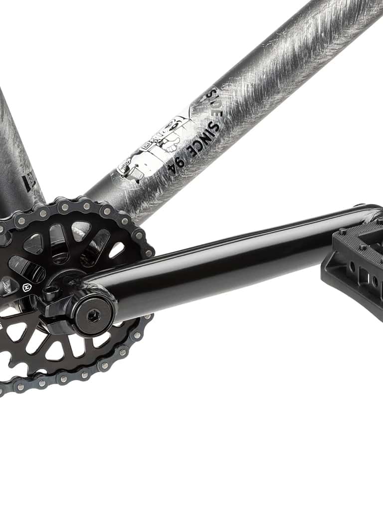 دراجة هوائية سيكل رياضية باللون الفضي المطفي من كينك بي ام اكس KinkBMX - CURB Bike Color Brushed Silver