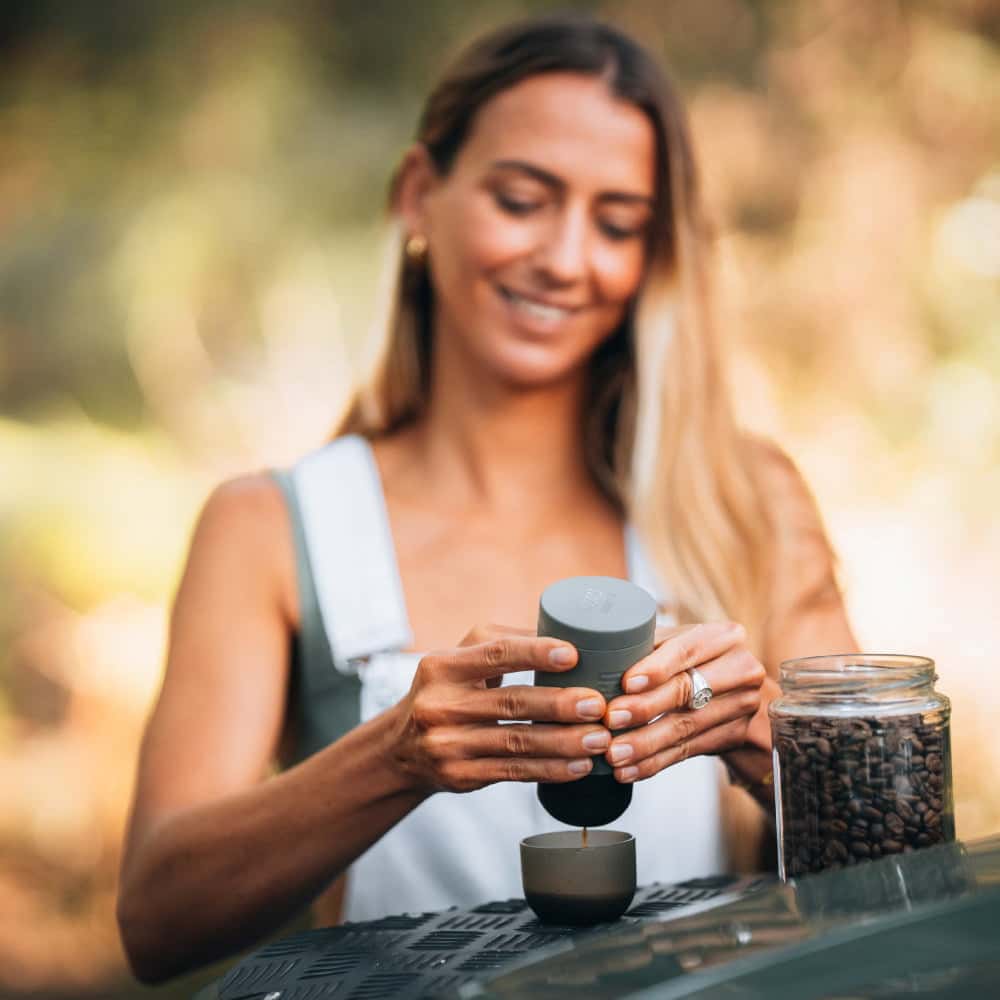 ماكينة اسبريسو يدوية محمولة واكاكو ميني بريسو 18 بار Wacaco Minipresso GR2 Portable Espresso Machine