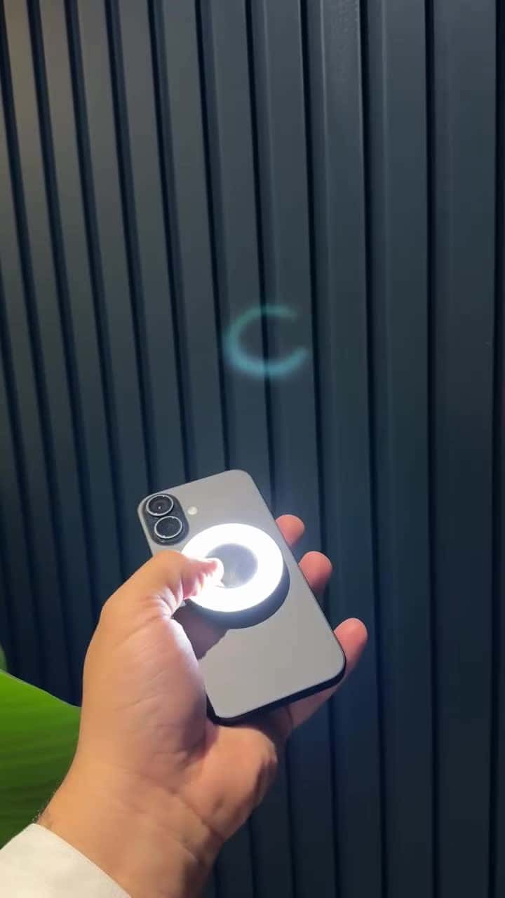 اضاءة تصوير للجوال ليد مغناطيس 300 مللي أمبير W36 Magnetic Mini LED Ring Light (مستعمل) (Used)