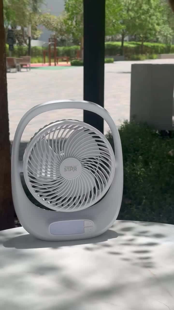 مروحة صغيرة متنقلة للتخييم وينينج ستار مع اضاءة مدمجة 1800 مللي أمبير Winning Star Rechargeable Outdoor Mini Fan