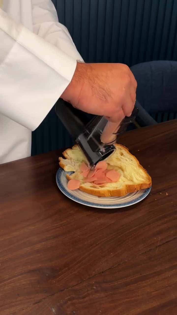 Keouke Multifunctional Electric Handheld Food Chopper - Black