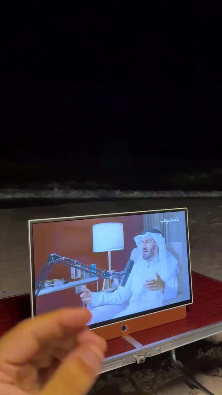 شاشة تلفزيون متنقل سمارت لاسلكية متنقلة سكاي وورث 24 بوصة Skyworth Portable Smart Google TV