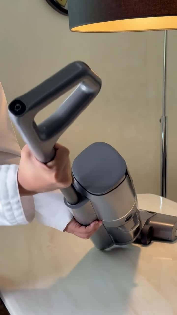 مكنسة كهربائية لاسلكية وممسحة ارضيات مدمجة وينينج ستار 16000 باسكال Winning Star Cordless Vacuum Cleaner With Mop