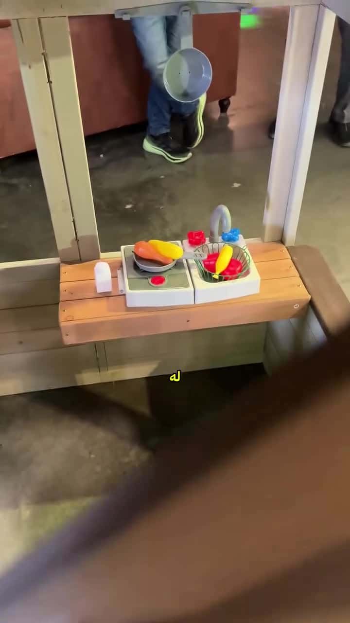 بيت خشبي للاطفال كيدكرافت بايونير كوتيدج Kidkraft Pioneer Cottage Playhouse