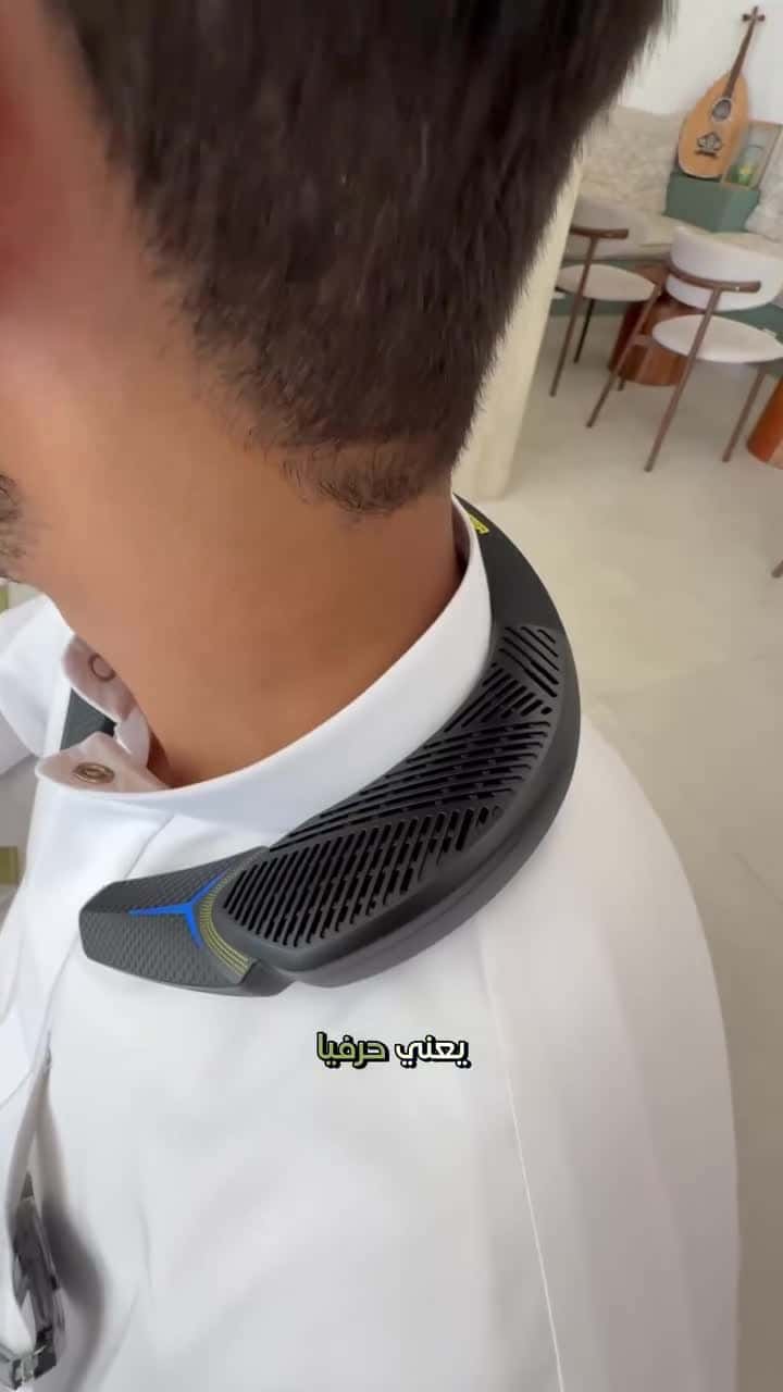 سماعة رقبة بلوتوث قيمنق بإضاءة ار جي بي للأفلام والموسيقى والقيمنق مونستر Monster Stinger Neck Speaker