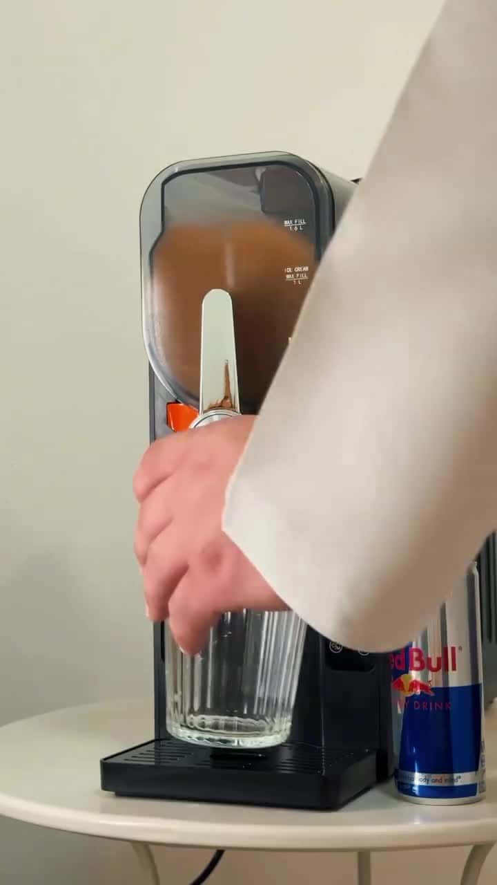 ماكينة سلاش وصانعة المشروبات المثلجة بورودو 200 واط 2.6 لتر Porodo Slushie And Frozen Drink Maker Machine