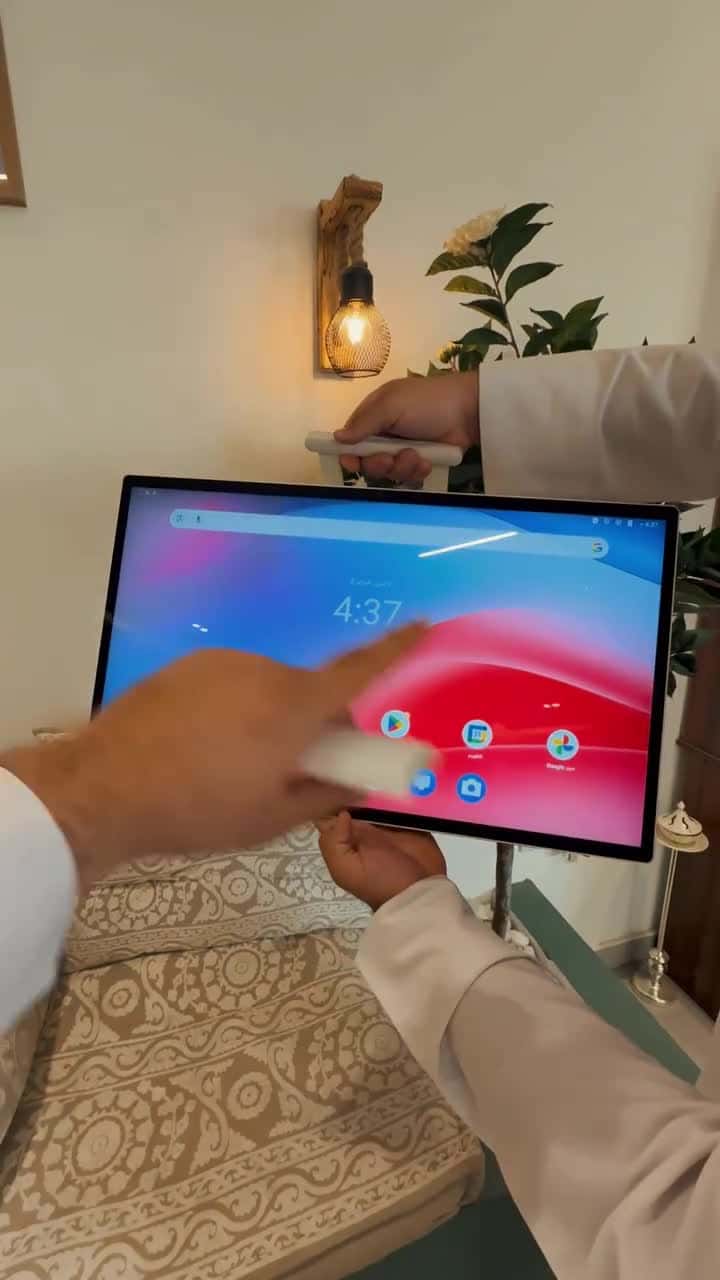 تلفزيون صغير متنقل جوتو 24.5 بوصة لمس مع جوجل تي في Goto Portable Touch Display Tv