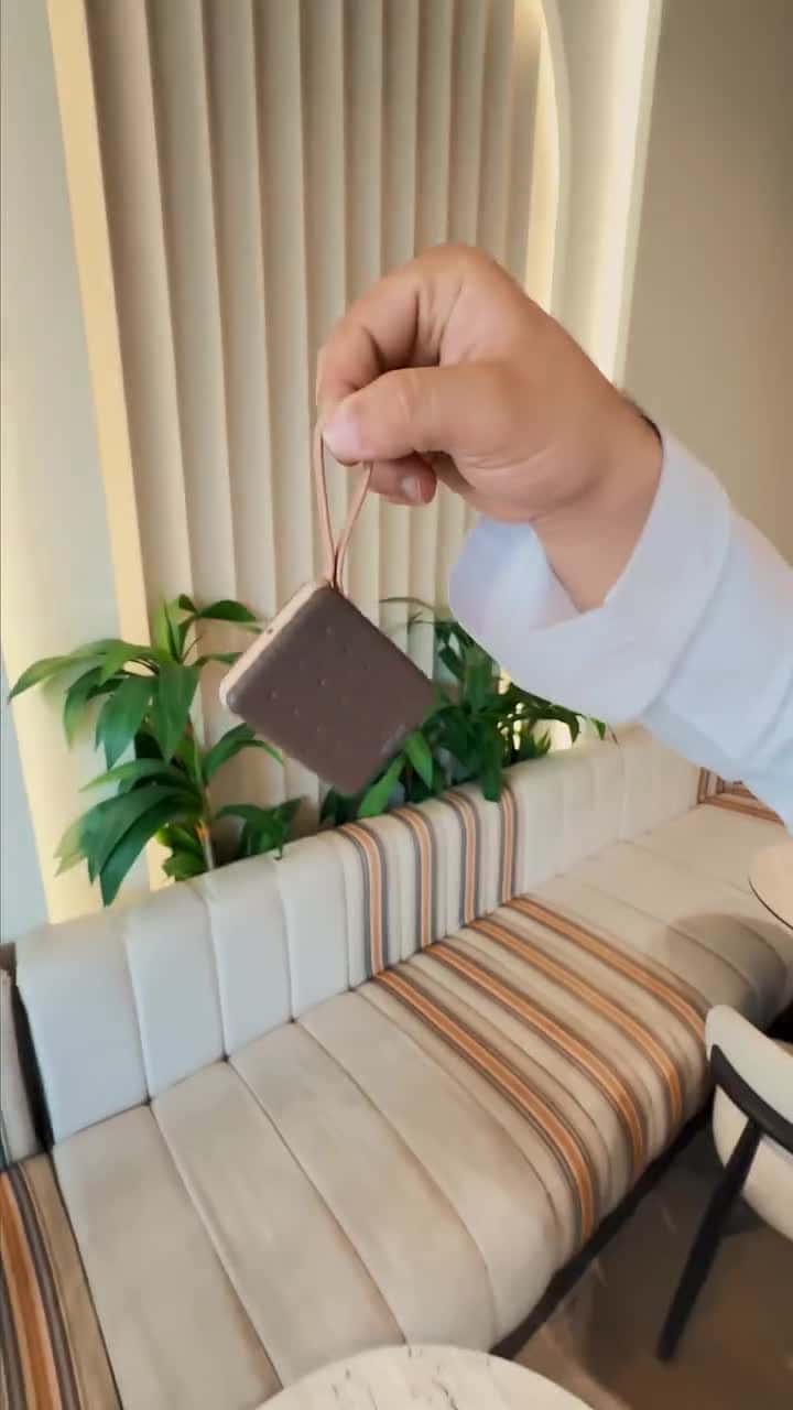 بوربانك 10000 مللي أمبير شحن سريع 20 واط موكا جرين ليون Green Lion Baker Power Bank