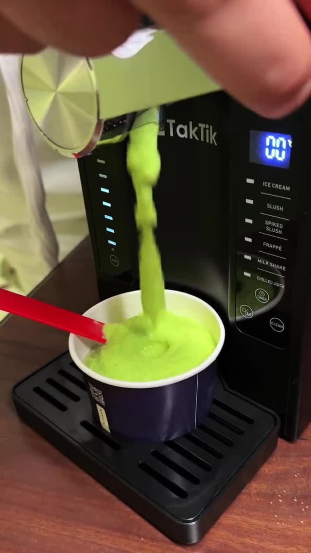 الة سلاش​ وصانعة الايس كريم المنزلية تكتك 1.6 لتر Taktik Slush Machine