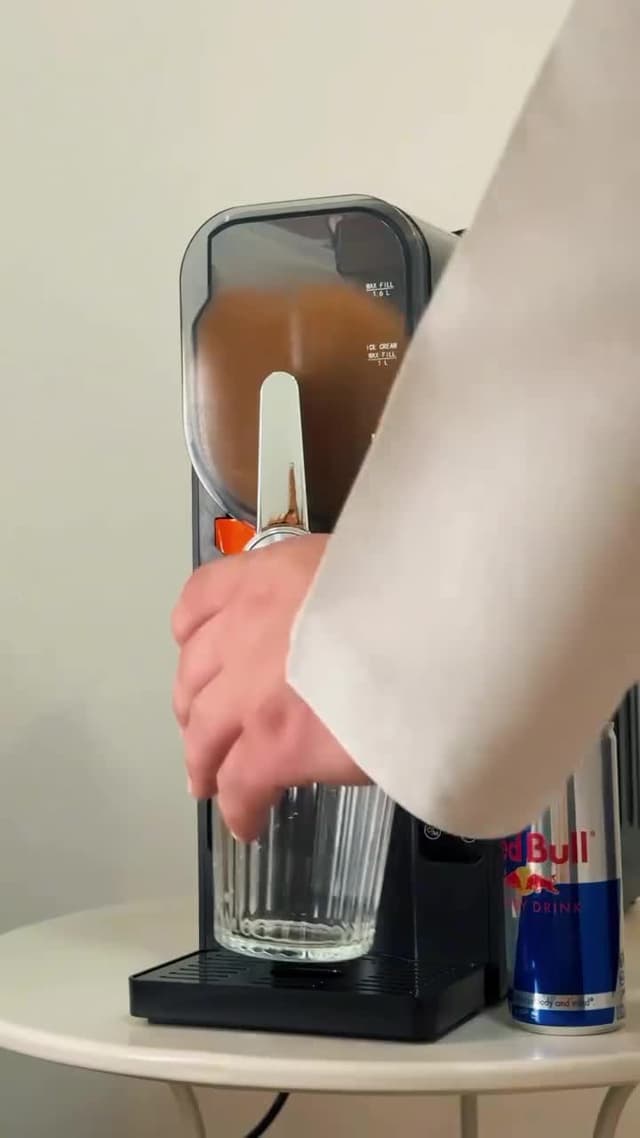 ماكينة سلاش وصانعة المشروبات المثلجة بورودو 200 واط 2.6 لتر Porodo Slushie And Frozen Drink Maker Machine