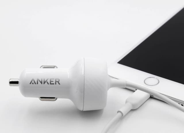 beats solo 3 wireless over ear headphone gloss white