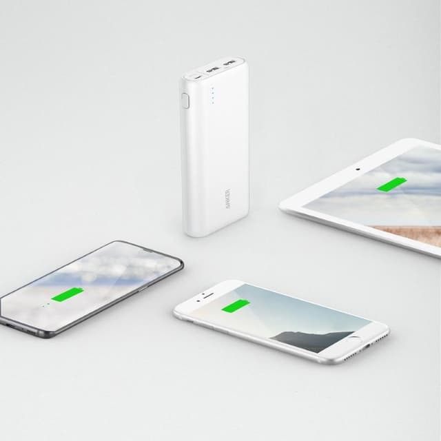 شاحن خارجي أنكر باور كور 20100 ميلي أمبير - ألوان أبيض وأسود