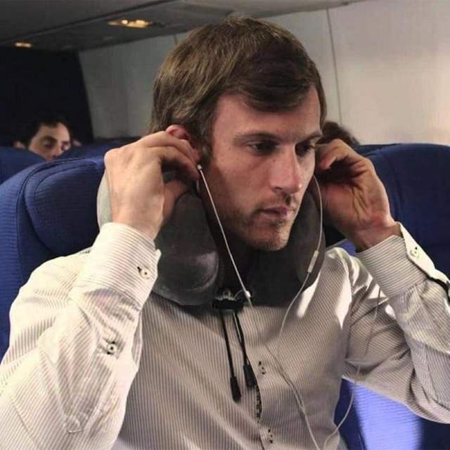 وسادة السفر المتطورة المريحة بالشكل الكلاسيكي