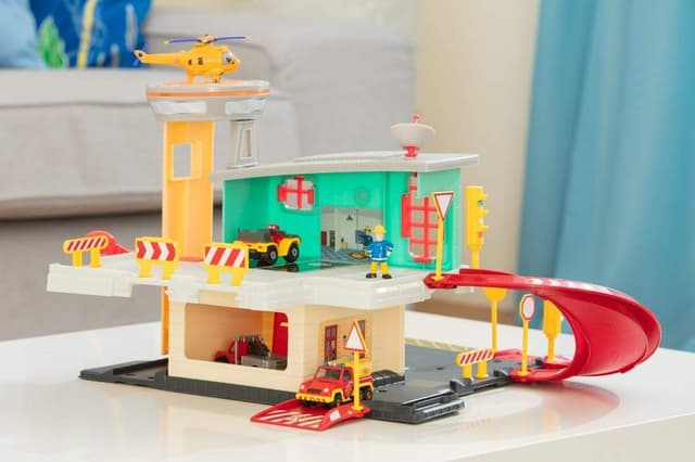 FIREMAN SAM sam fire station