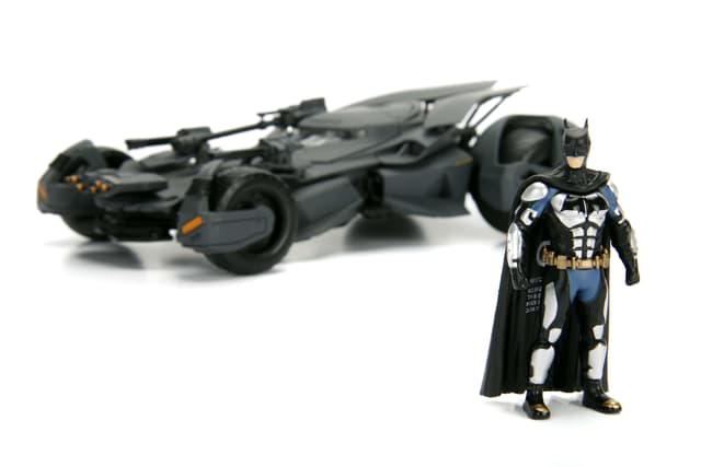 لعبة سيارة Jada - Batman Justice League Batmobile 1:24 - 71881