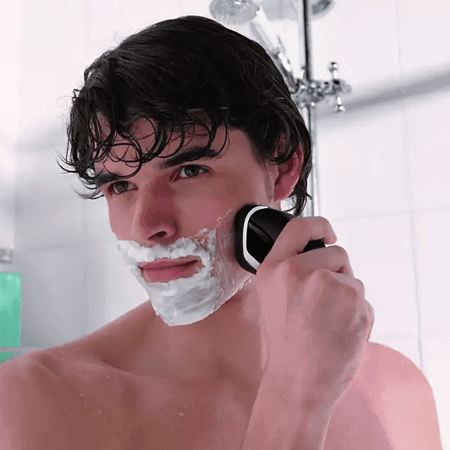 philips aquatouch wet and dry electric shaver