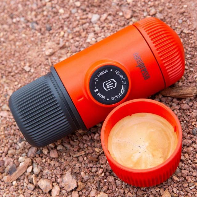 wacaco nanopresso portable espresso maker bundled with protective case lava red - SW1hZ2U6NTg1Mzc=