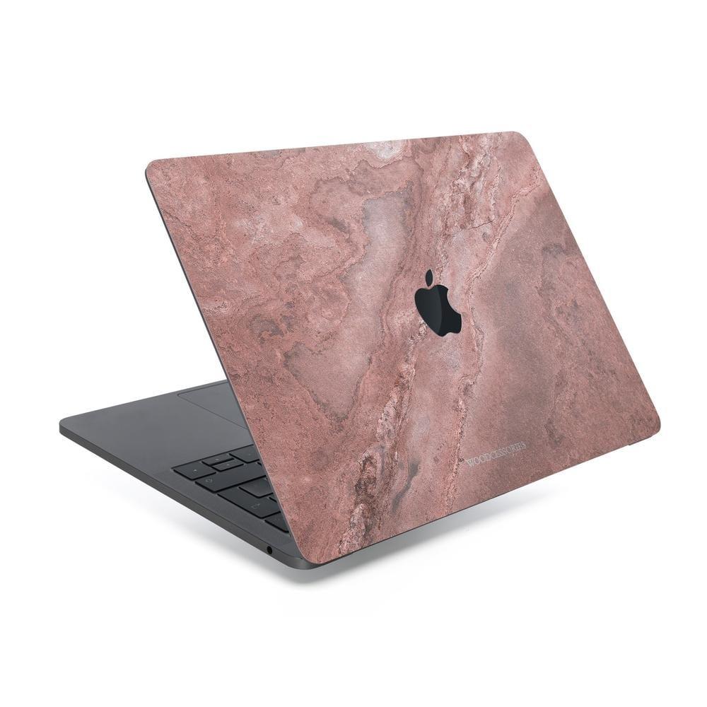 كفر EcoSkin for MacBook 13" Air-Pro-Touchbar WOODCESSORIES - أحمر