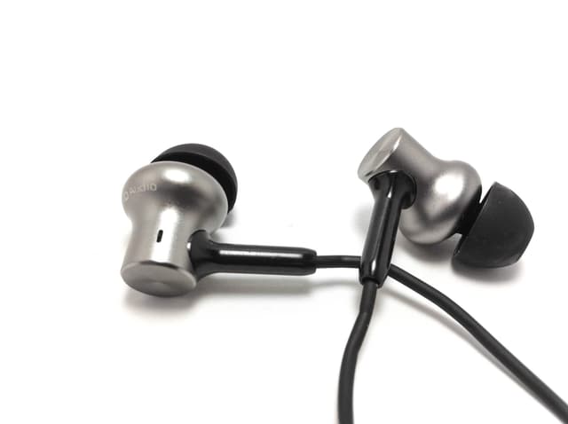 Xiaomi mi in ear headphones pro hd