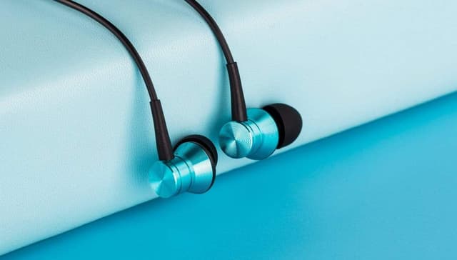 Xiaomi 1more piston fit in ear headphones blue