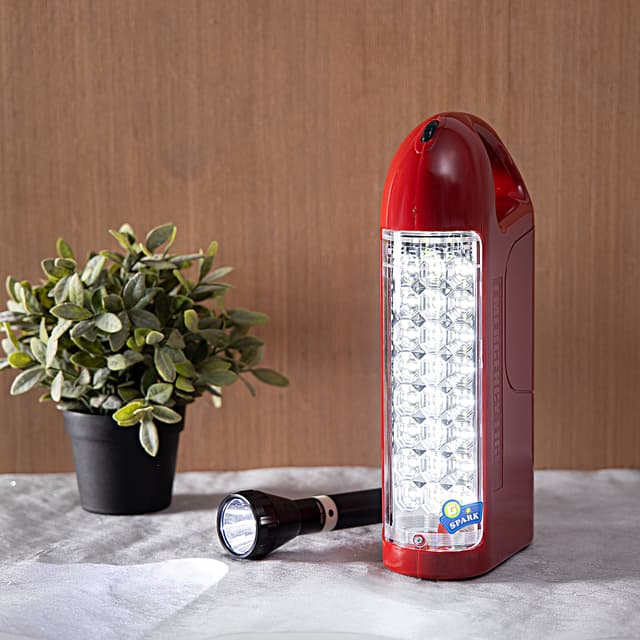 مصباح و كشاف Geepas Rechargeable LED Emergency & Flashlight