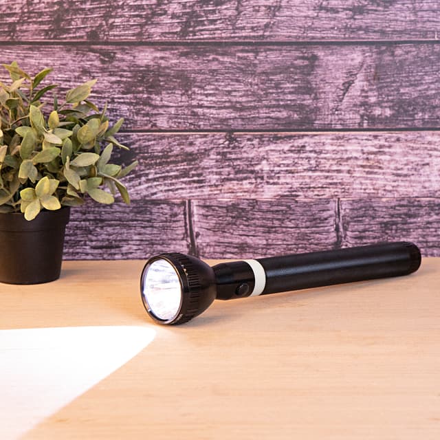 كشاف يدوي Geepas Rechargeable LED Flashlight 357MM - 6 Hours Continuous Working with 330mAh Rechareable Battery