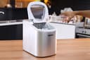 صانعة الثلج في المنزل بحجمين 2.2 لتر جيباس Geepas 2.2l Ice Cube Maker - 125651