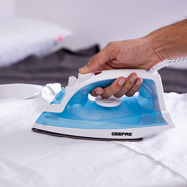 Geepas GSI7783 1600W Multi-functional Steam Iron - Crisp Ironed Clothes - Non-Stick Sole-plate, Wet/Dry Function & with Temperature Control- Dry/Steam Burst/Vertical Steam/Spray Function - 2 Years Warranty - 123118