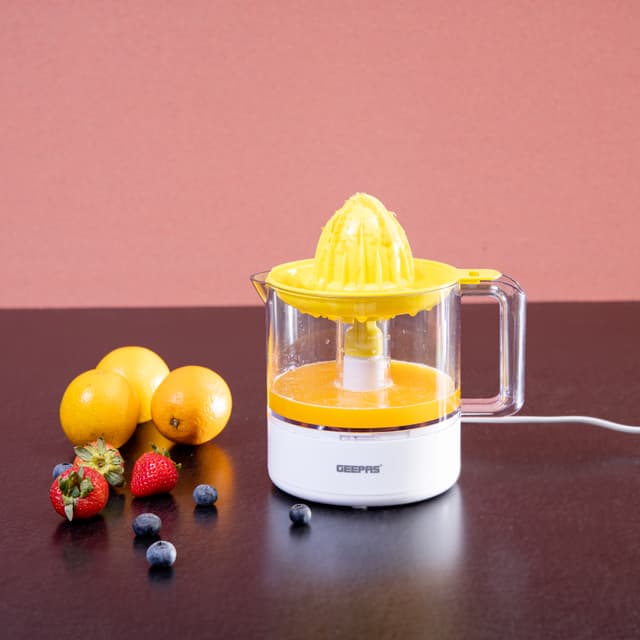 عصارة كهربائية Geepas 25W Citrus Juicer - Portable 2 Pressing Cone for Quick, Healthy, Nutritious Juices - 125815