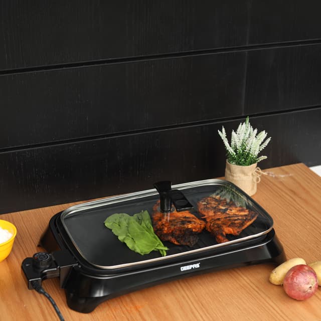 Geepas GBG63040 1600W Electric Barbeque Grill - Adjustable Thermostat Non-Stick Smokeless Grill Indoor with Glass Lid - Overheat Protection & On Indicator Light - Ideal for Bacon, Beef, Chicken, Veggies & More