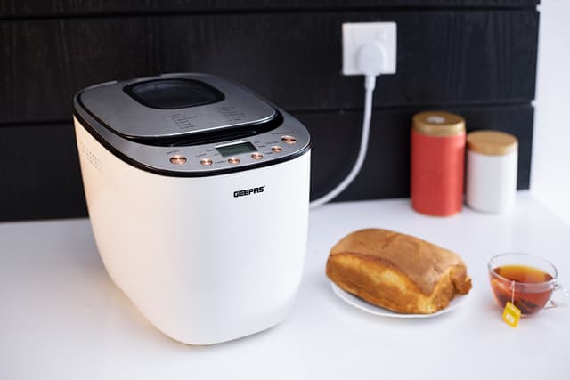 Geepas Compact Powerful 2.0LB Bread Maker with 12 Digital Programs & 13 Hour Programmable Delay Timer - 126638