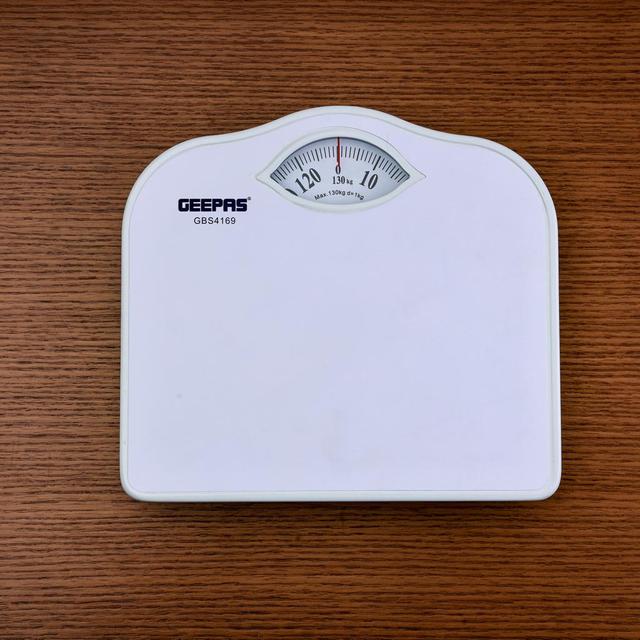 ميزان Weighing Machine Geepas - SW1hZ2U6MTM1MzM2