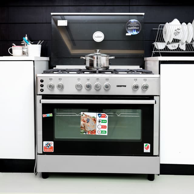 فرن وغاز منزلي ب 5 شمعات Cooking Range - Geepas - 127025