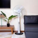 مروحة عمودية بالبطارية قابلة لإعادة الشحن Geepas Rechargeable Fan