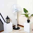 مروحة عمودية بالبطارية قابلة لإعادة الشحن Geepas Rechargeable Fan - SW1hZ2U6MTM3NDcw