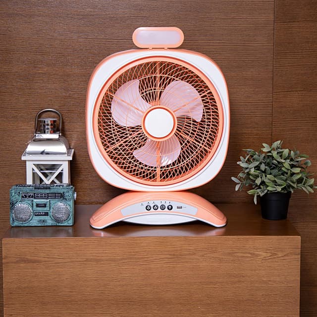مروحة مكتب قابلة للشحن Geepas Rechargeable Fan with 20Pcs LED Light & 3-Speed
