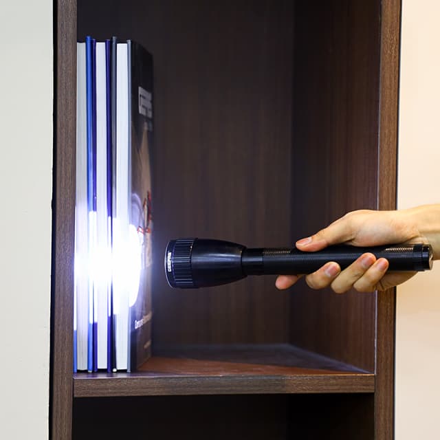 Geepas Rechargeable LED Flashlight - Portable Torch with 4 Hours Contiuous Working - 1450 mAh Battery with Waterproof Body - Ideal for Camping, Trekking & More