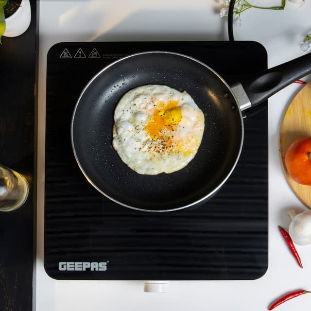 Geepas 2000W Infrared Cooker Overheat Protection, Ceramic Heating