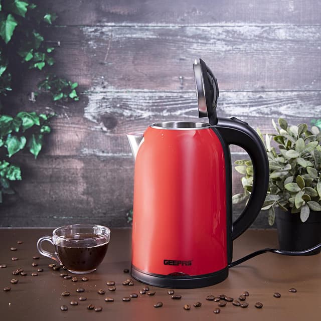 غلاية ماء كهربائية Geepas 1800 W Double Layer Electric Kettle 1.7L  Stainless Steel Double Wall, Auto Shut-Off & Boil-Dry Protection - 121753