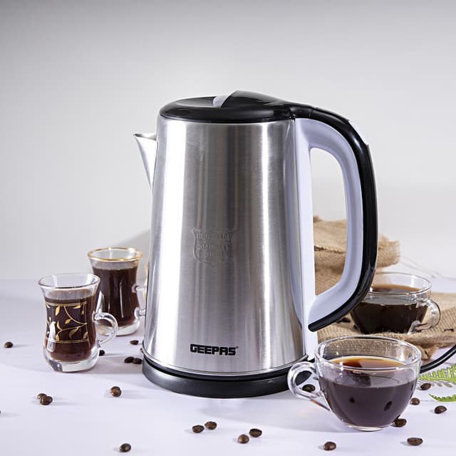 غلاية ماء كهربائية بسعة 2.5 لتر Geepas Electric Kettle 1600W - Auto Shut-Off
