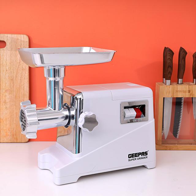 Geepas Metal Gear Meat Grinder 1600W With Reverse Function - SW1hZ2U6MTQxMTEx