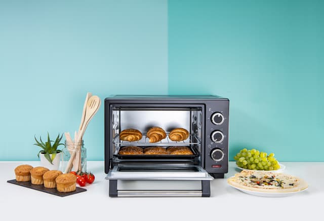 Geepas GO34044 19L Electric Kitchen Oven - Powerful 1280W with Crumb Tray, 60 Minutes Timer & Rotisserie & Convection Function - 6 Selectors for Baking & Grilling - 4 Accessories Included - 126463