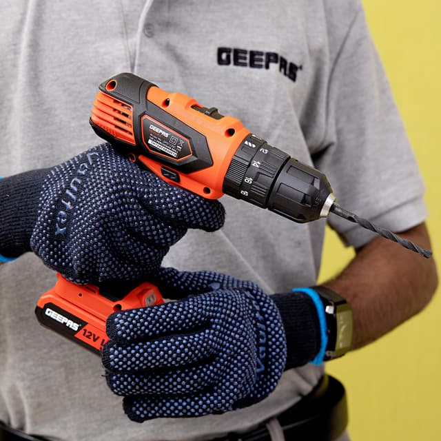 دريل قابل لإعادة الشحن بسرعة 1400 دورة في الدقيقة  Geepas Drill