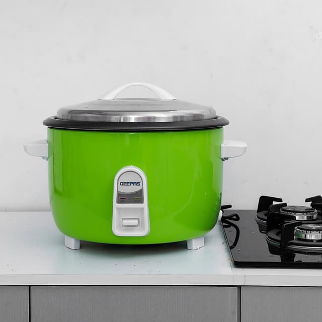 Geepas 4.2L Electric Rice Cooker 1600W - Automatic Cooking, One Touch Operation - Make Rice, Steam Healthy Food & Vegetables - 2 Years Warranty