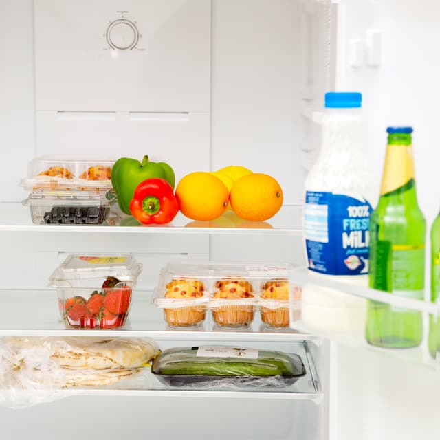 Geepas GRF6021SSXN 595L No Frost Double Door Refrigerator - Durable Low Consumption Fast Cooling & Low Noise - Preserves Freshness, Tempered Glass Shelves with Inner Led Light - 1 Year Warranty