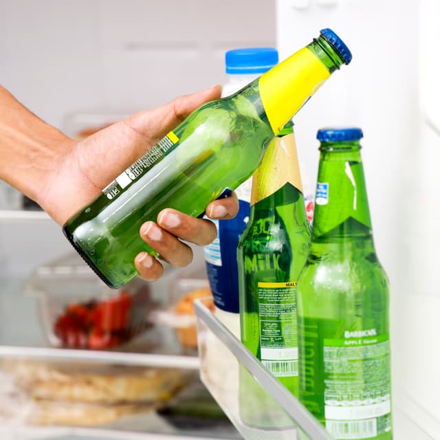 Geepas GRF6021SSXN 595L No Frost Double Door Refrigerator - Durable Low Consumption Fast Cooling & Low Noise - Preserves Freshness, Tempered Glass Shelves with Inner Led Light - 1 Year Warranty