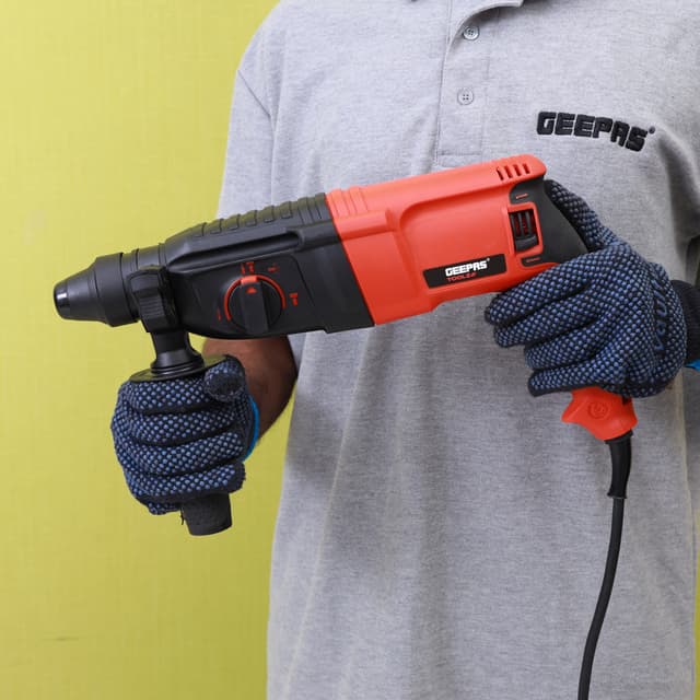 Geepas GRH2680-SA 850 W Rotary Hammer - Portable with Comfortable Handle - Drilling & Chiselling with Keyless Chuck, Essential and Durable Power Tool- Perfect for Drilling Concrete, Steel, Wood & More